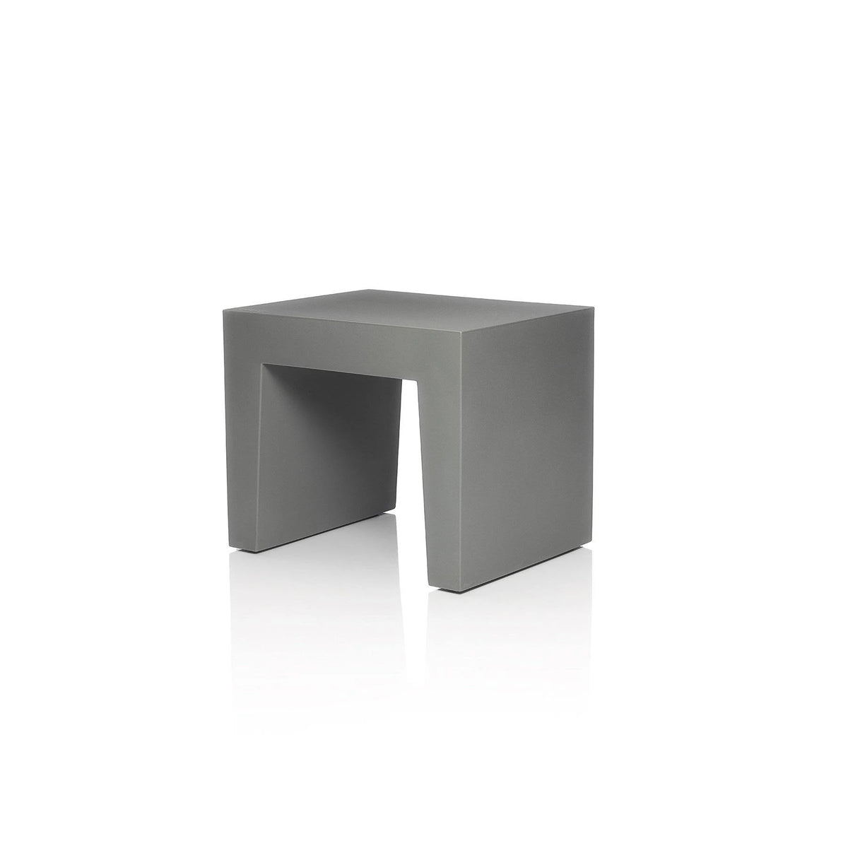 White Concrete Seat J511