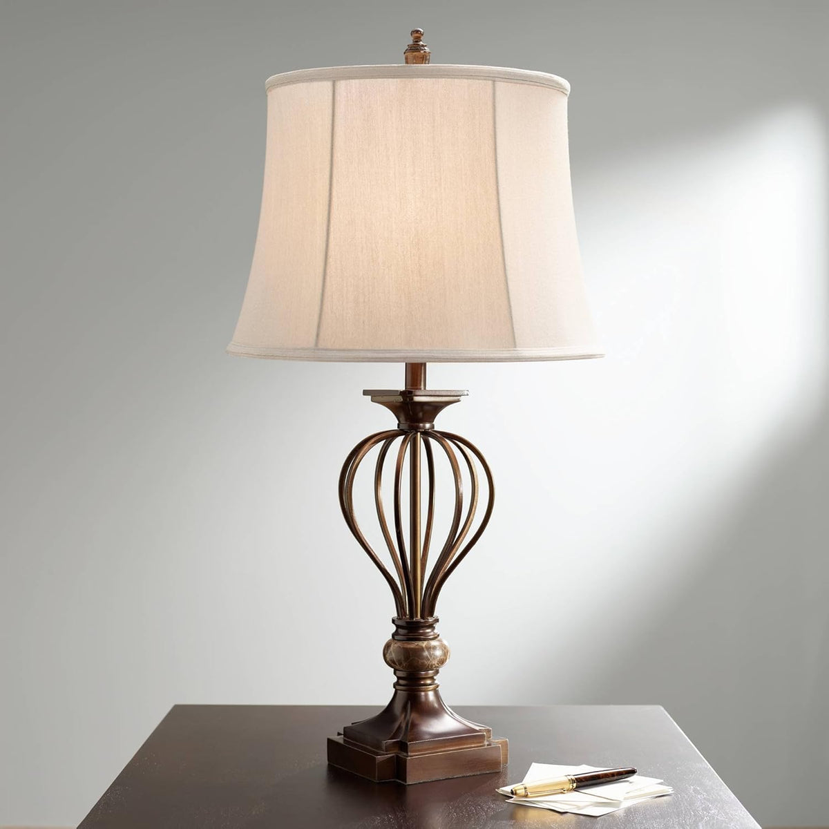 Marble Accent Table Lamp Z985