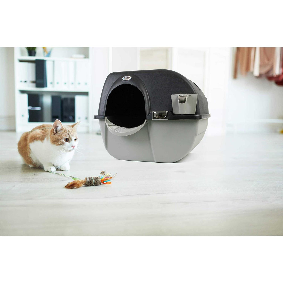Self Cleaning Litter Box F641