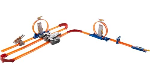 Hot Wheels Toy Car Track Set with Motorized Booster Q2622