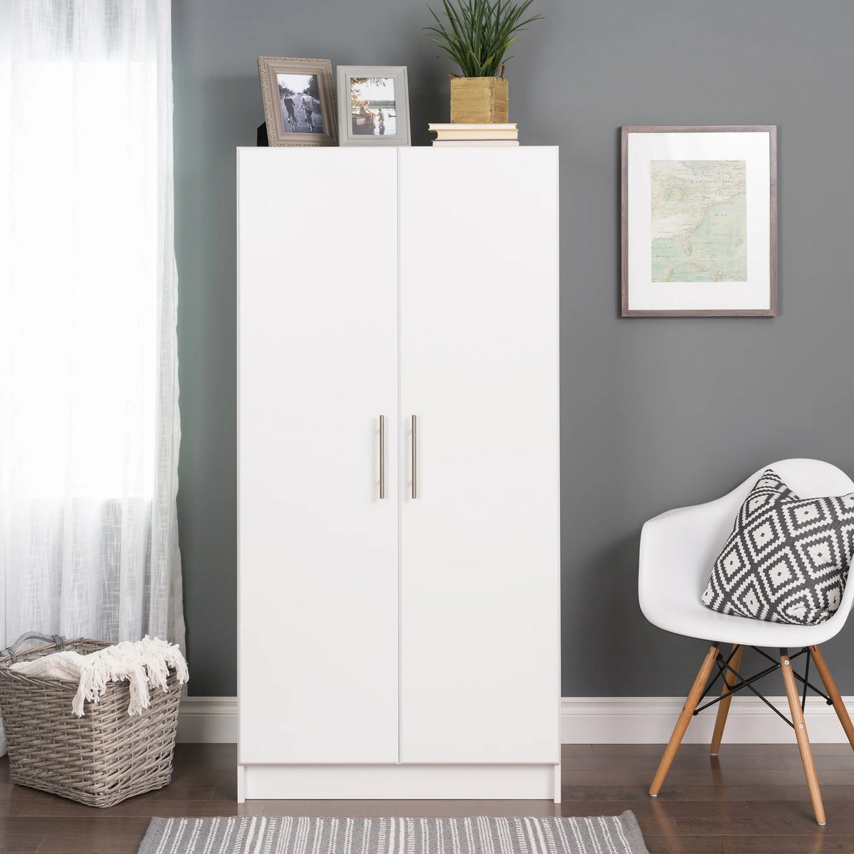 White Wardrobe Closet with Hanging Rail C523