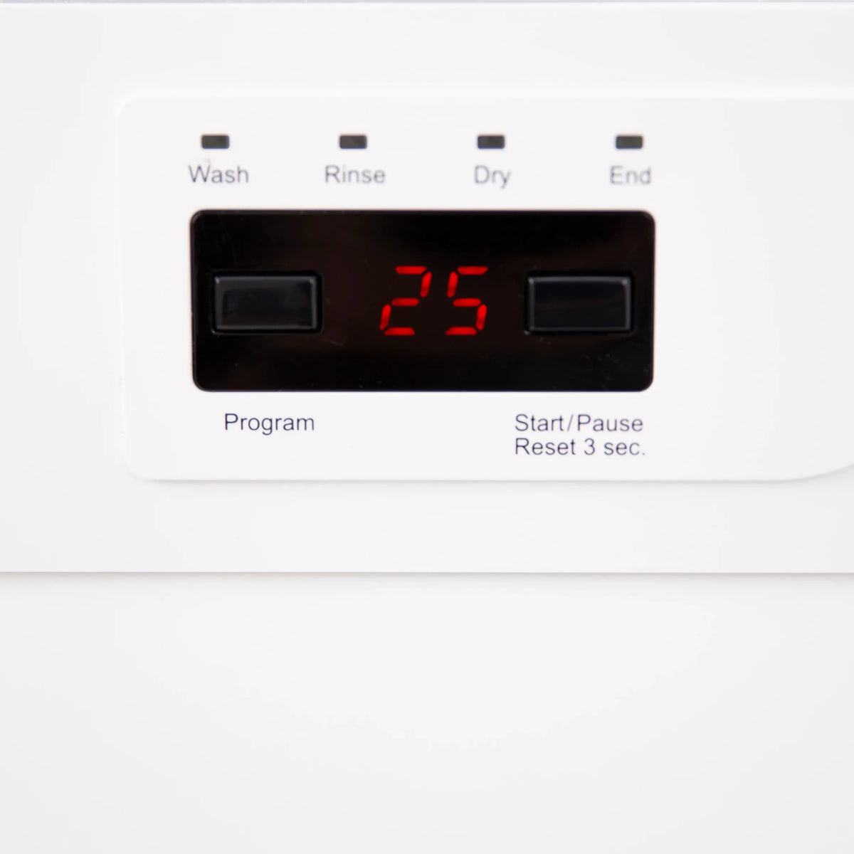 24" Front Control White Dishwasher E69812