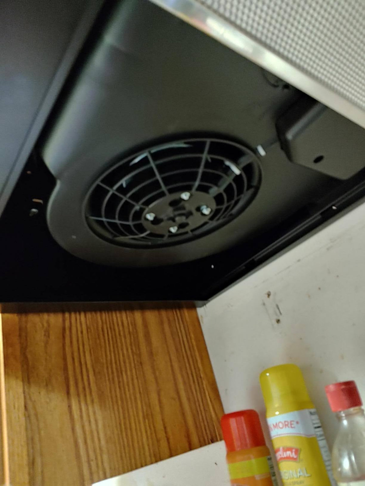 Black Convertible Under Cabinet Range Hood P5737