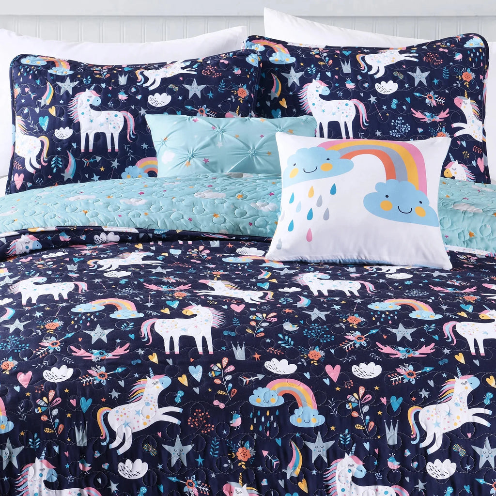 Reversible Animal Print Quilt, Twin, White/Multi, 4-Pc Set A15488