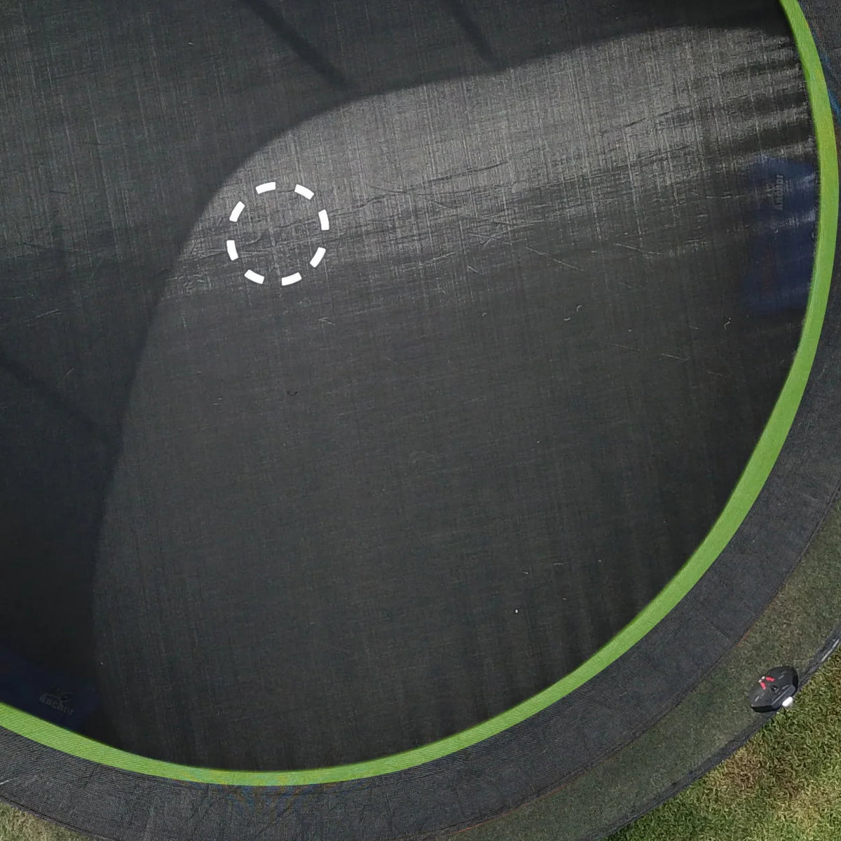 14ft Trampoline with Enclosure E2430